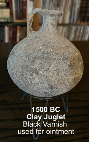 1500 BC Clay Juglet with black varnish used for ointment