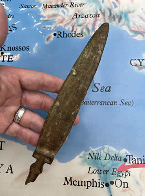 1000-600 BC Bronze Dagger