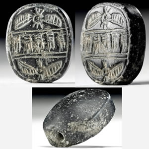 700 BC Seal in Black Hued Stone with 2 Two-Winged Sun Disc Inscribed Image