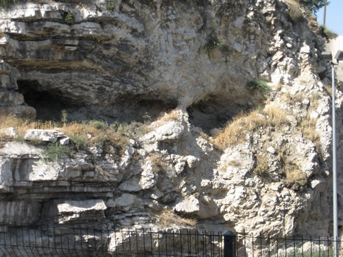 The Place of the Skull, Gordon's Calvary, Crucifixion