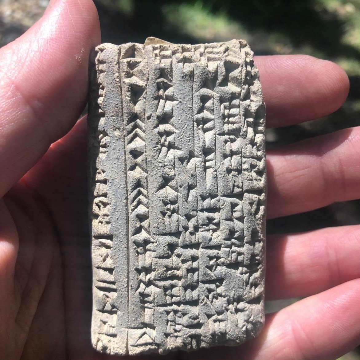 1700 1500 BC Ceramic Cuneiform Tablet 7 lines Babylonian cuneiform Lists names of six men granted land for service to king profesions of men on list